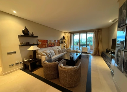 ELEGANTE APARTAMENTO ORIENTADO AL SUR EN ALQUILER EN SIERRA BLANCA
