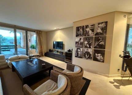 ELEGANTE APARTAMENTO ORIENTADO AL SUR EN ALQUILER EN SIERRA BLANCA