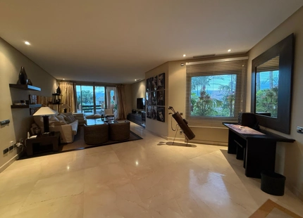 ELEGANTE APARTAMENTO ORIENTADO AL SUR EN ALQUILER EN SIERRA BLANCA