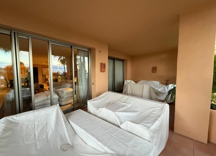 ELEGANTE APARTAMENTO ORIENTADO AL SUR EN ALQUILER EN SIERRA BLANCA