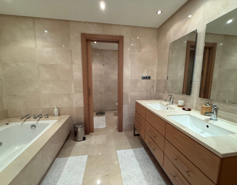 Apartment for long term rent in Sierra Blanca, Marbella Golden Mile