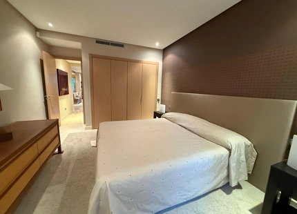 ELEGANTE APARTAMENTO ORIENTADO AL SUR EN ALQUILER EN SIERRA BLANCA
