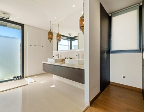 Villa for sale in Nueva Andalucia, Marbella