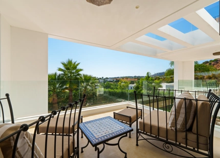 ELEGANT MEDITERRANEAN VILLA IN NUEVA ANDALUCIA