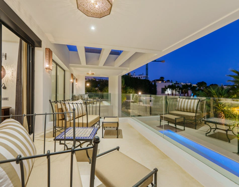 Villa for sale in Nueva Andalucia, Marbella