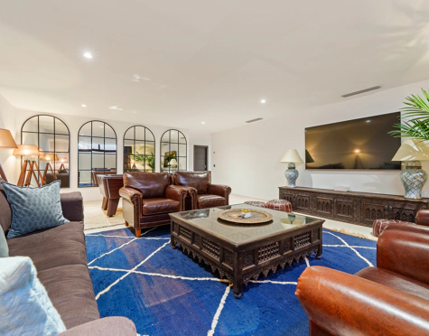 Villa for sale in Nueva Andalucia, Marbella