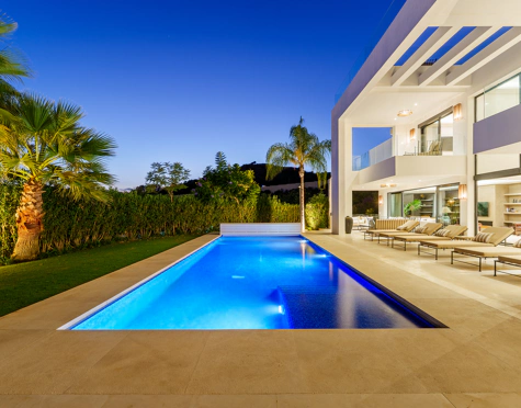 Villa for sale in Nueva Andalucia, Marbella