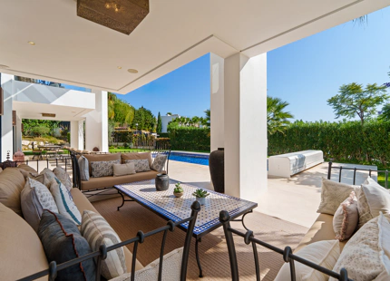 ELEGANT MEDITERRANEAN VILLA IN NUEVA ANDALUCIA