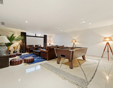 Villa for sale in Nueva Andalucia, Marbella