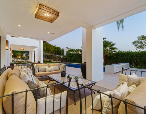 Villa for sale in Nueva Andalucia, Marbella