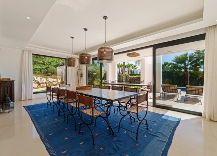 ELEGANT MEDITERRANEAN VILLA IN NUEVA ANDALUCIA