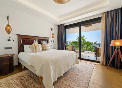 ELEGANT MEDITERRANEAN VILLA IN NUEVA ANDALUCIA