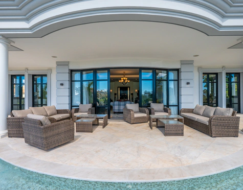 Villa en venta en La Alqueria, Benahavis