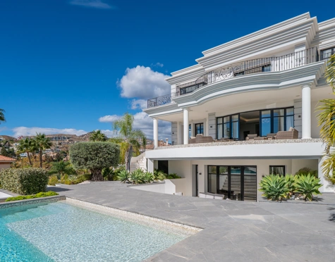 Villa en venta en La Alqueria, Benahavis