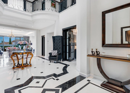 ELEGANTE VILLA CLÁSICA CON VISTAS PANORÁMICAS AL MAR Y AL GOLF EN LA ALQUERÍA