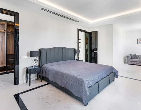 Villa en venta en La Alqueria, Benahavis