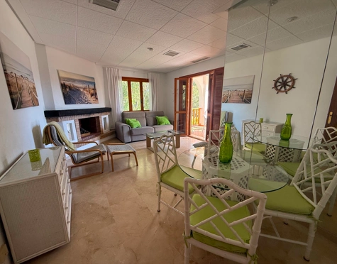 ELEGANT SOUTH FACING APARTMENT WITH GOLF VIEWS IN NUEVA ANDALUCIA