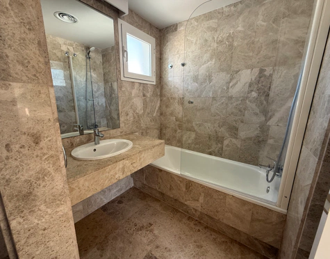 Atico Duplex en alquiler larga temporada en Los Naranjos, Nueva Andalucia