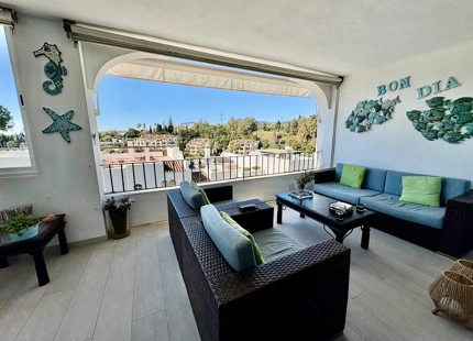 ELEGANT APARTMENT WITH COVERED TERRACE IN LA QUINTA, BENAHAVÍS