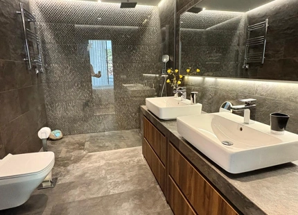 ELEGANT APARTMENT WITH COVERED TERRACE IN LA QUINTA, BENAHAVÍS