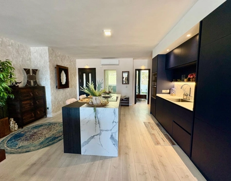 Apartamento en venta en La Quinta, Benahavis