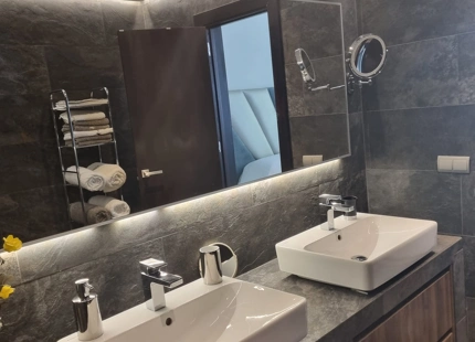 ELEGANT APARTMENT WITH COVERED TERRACE IN LA QUINTA, BENAHAVÍS