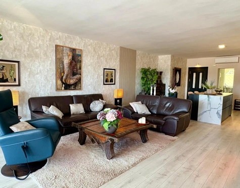 Apartamento en venta en La Quinta, Benahavis