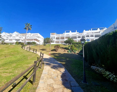 Apartamento en venta en La Quinta, Benahavis