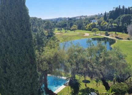 ELEGANT APARTMENT WITH COVERED TERRACE IN LA QUINTA, BENAHAVÍS
