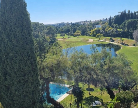 Apartamento en venta en La Quinta, Benahavis