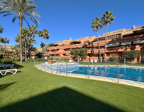 Apartamento en venta en Marbella - Puerto Banus