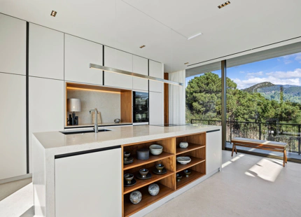 EXCEPTIONAL VILLA FOR SALE IN BENAHAVÍS WITH BREATHTAKING VIEWS