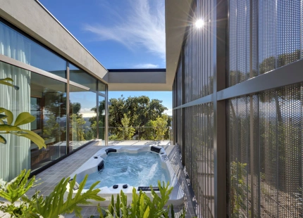EXCEPTIONAL VILLA FOR SALE IN BENAHAVÍS WITH BREATHTAKING VIEWS