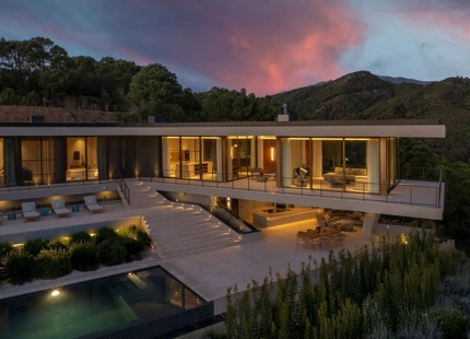 EXCEPTIONAL VILLA FOR SALE IN BENAHAVÍS WITH BREATHTAKING VIEWS