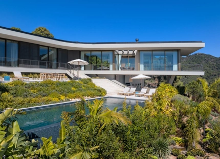 EXCEPTIONAL VILLA FOR SALE IN BENAHAVÍS WITH BREATHTAKING VIEWS