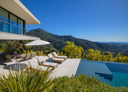 EXCEPTIONAL VILLA FOR SALE IN BENAHAVÍS WITH BREATHTAKING VIEWS