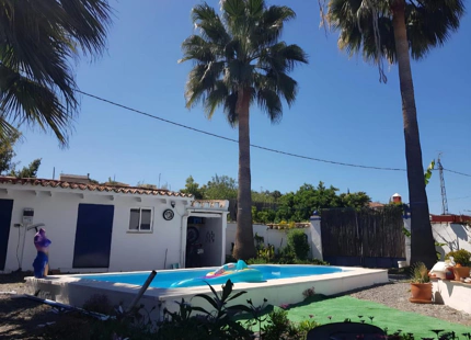 ENCANTADORA FINCA ANDALUZA CON HUERTO PRIVADO Y CASA DE INVITADOS
