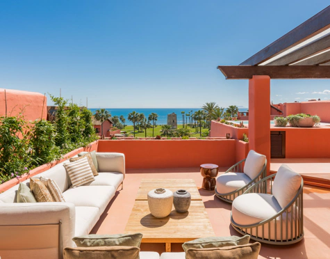 Duplex Penthouse for sale in New Golden Mile, Estepona East