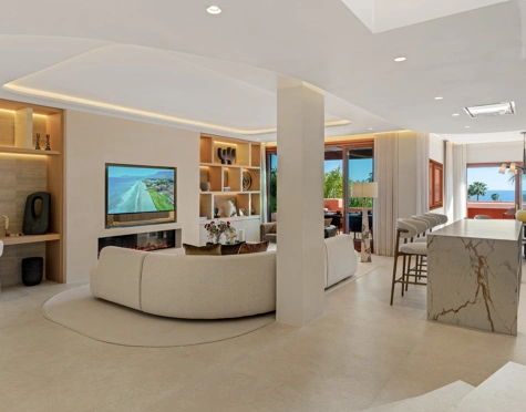 Duplex Penthouse for sale in New Golden Mile, Estepona East