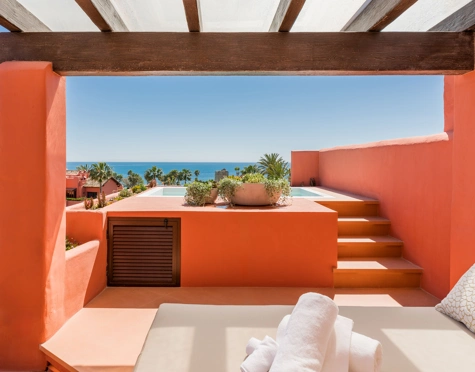 Duplex Penthouse for sale in New Golden Mile, Estepona East