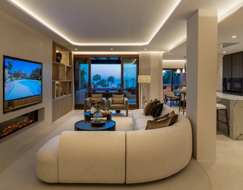 Duplex Penthouse for sale in New Golden Mile, Estepona East