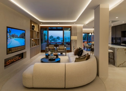 IMPRESIONANTE ÁTICO DÚPLEX DE 3 DORMITORIOS EN LA NUEVA MILLA DE ORO DE ESTEPONA
