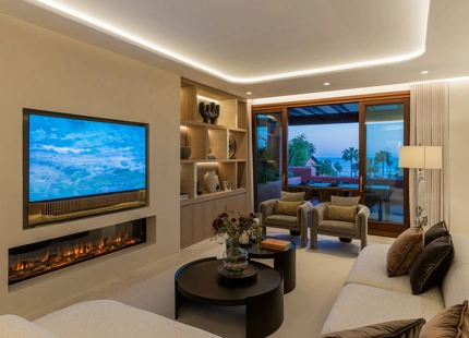 IMPRESIONANTE ÁTICO DÚPLEX DE 3 DORMITORIOS EN LA NUEVA MILLA DE ORO DE ESTEPONA