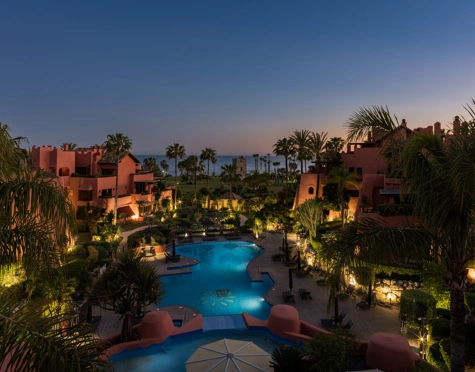 Duplex Penthouse for sale in New Golden Mile, Estepona East