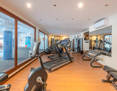 Duplex Penthouse for sale in New Golden Mile, Estepona East