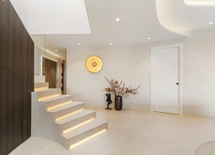 IMPRESIONANTE ÁTICO DÚPLEX DE 3 DORMITORIOS EN LA NUEVA MILLA DE ORO DE ESTEPONA