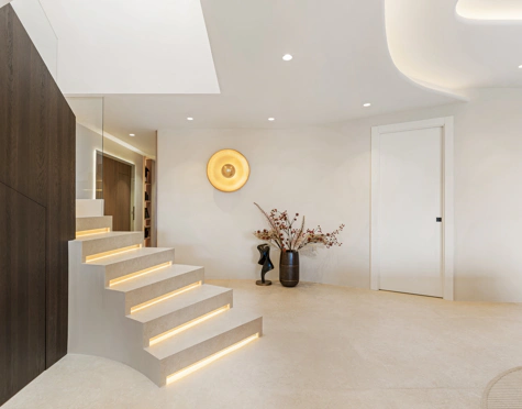 Duplex Penthouse for sale in New Golden Mile, Estepona East