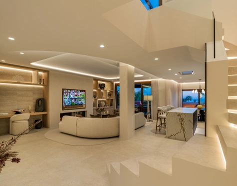 Duplex Penthouse for sale in New Golden Mile, Estepona East