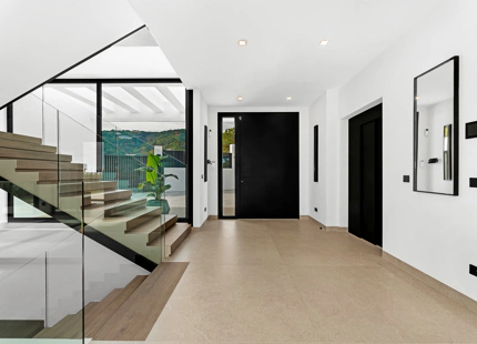 VILLA CONTEMPORÁNEA DE LUJO CON VISTAS PANORÁMICAS AL MAR EN EL MADROÑAL