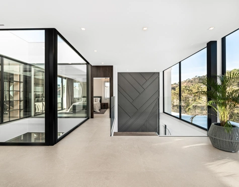 Villa for sale in El Madroñal, Benahavis